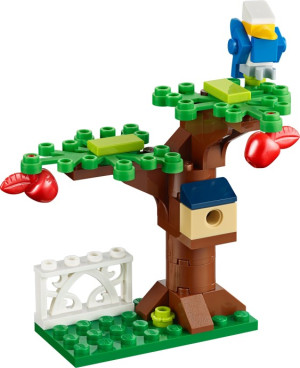 Monthly Mini Model Build - June 2020 - Bird in a tree